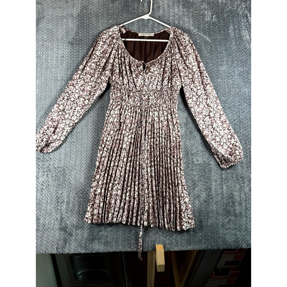 Taylor A Line Dress Womens 2 Multicolor Pleated Scoop Neck Tie Waist Long Sleeve